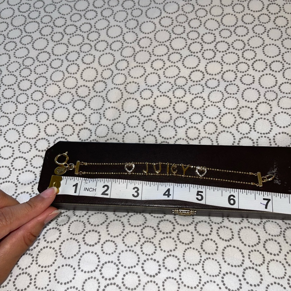 ❤️ JUICY COUTURE Vintage Bracelet Gold With Rhinestones and “Juicy” letters - Picture 8 of 9
